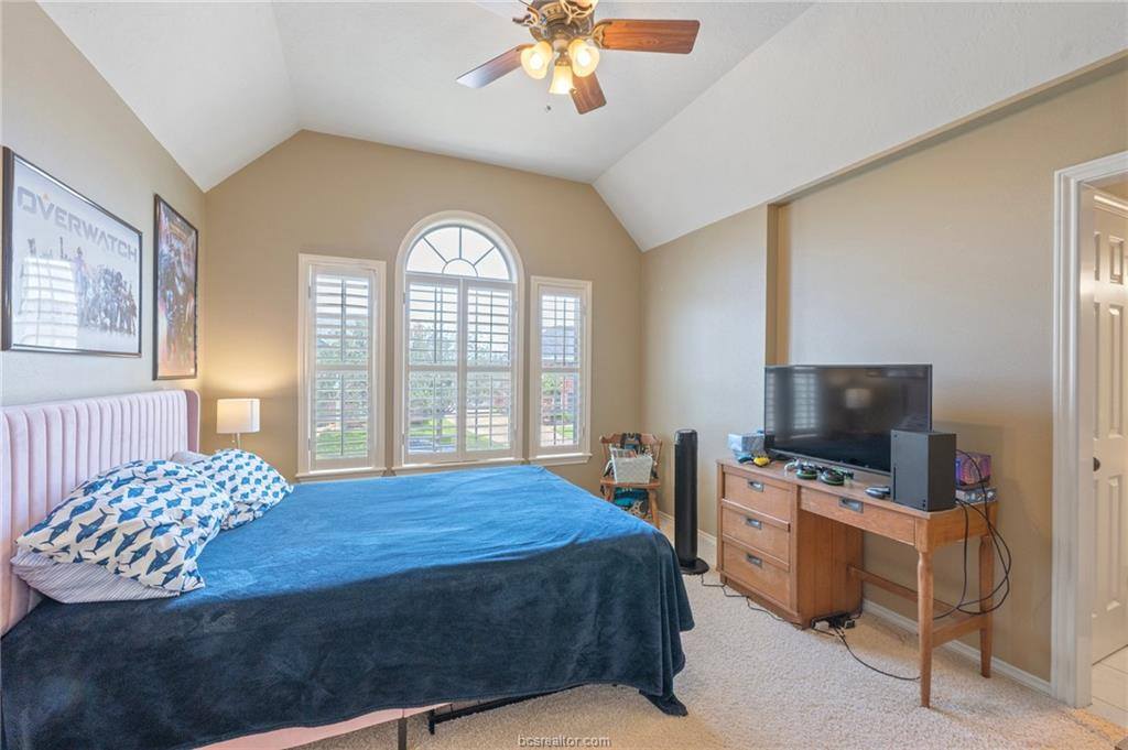 4719 Hunington Drive, Bryan, TX 77802