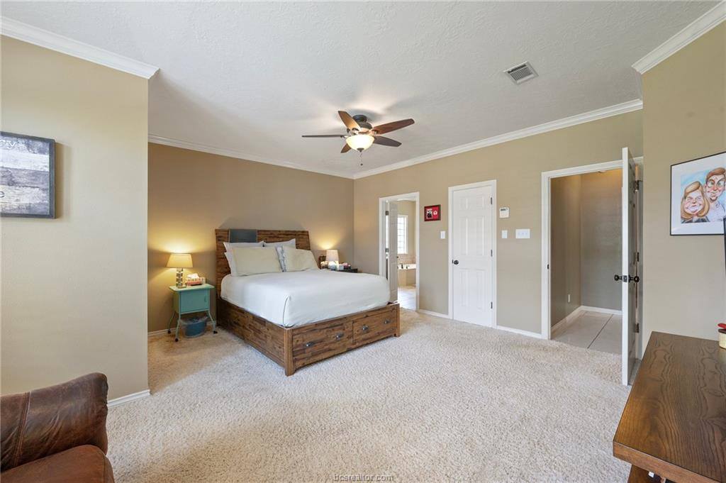 4719 Hunington Drive, Bryan, TX 77802