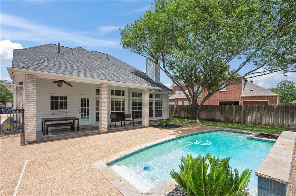 4719 Hunington Drive, Bryan, TX 77802