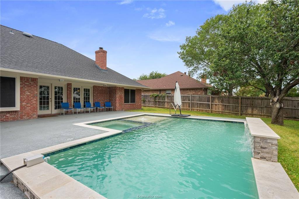 4213 Bedford Court, Bryan, TX 77802