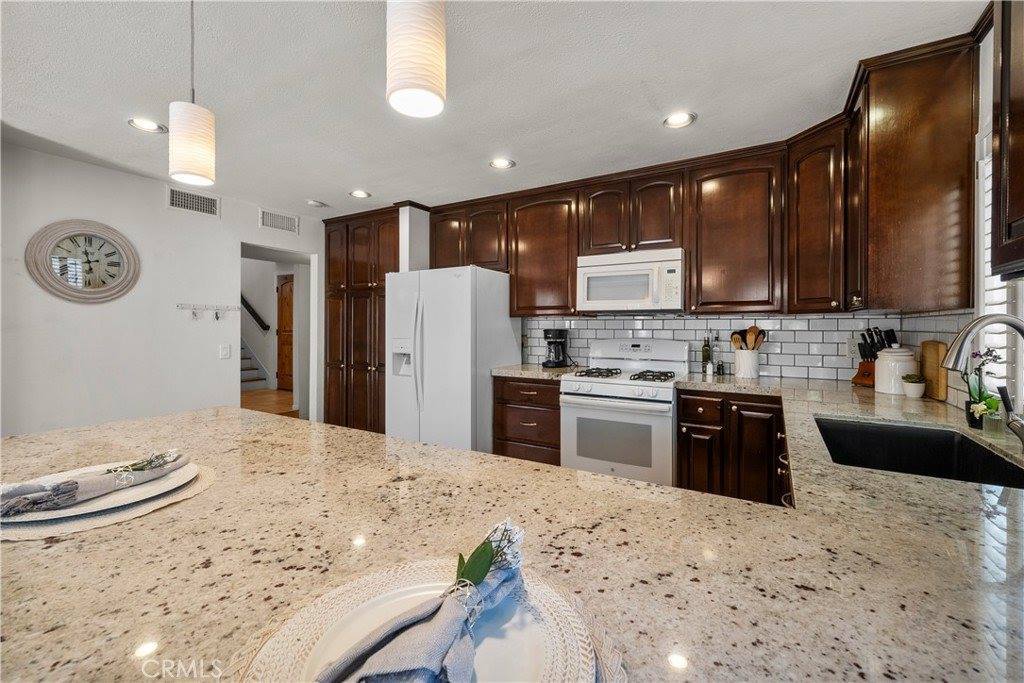 21643 Masterson Court, Saugus, CA 91350