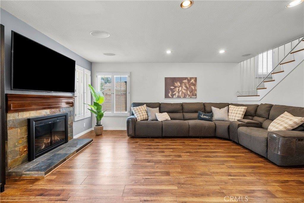 21643 Masterson Court, Saugus, CA 91350