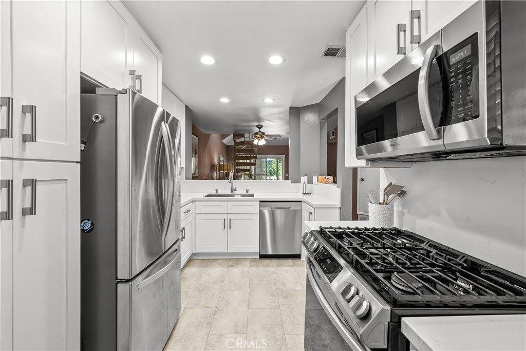 23957 Arroyo Park Drive, Valencia, CA 91355