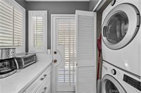 23957 Arroyo Park Drive, Valencia, CA 91355