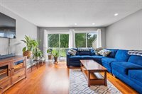 11 Fairway Drive, Brunswick, ME 04011