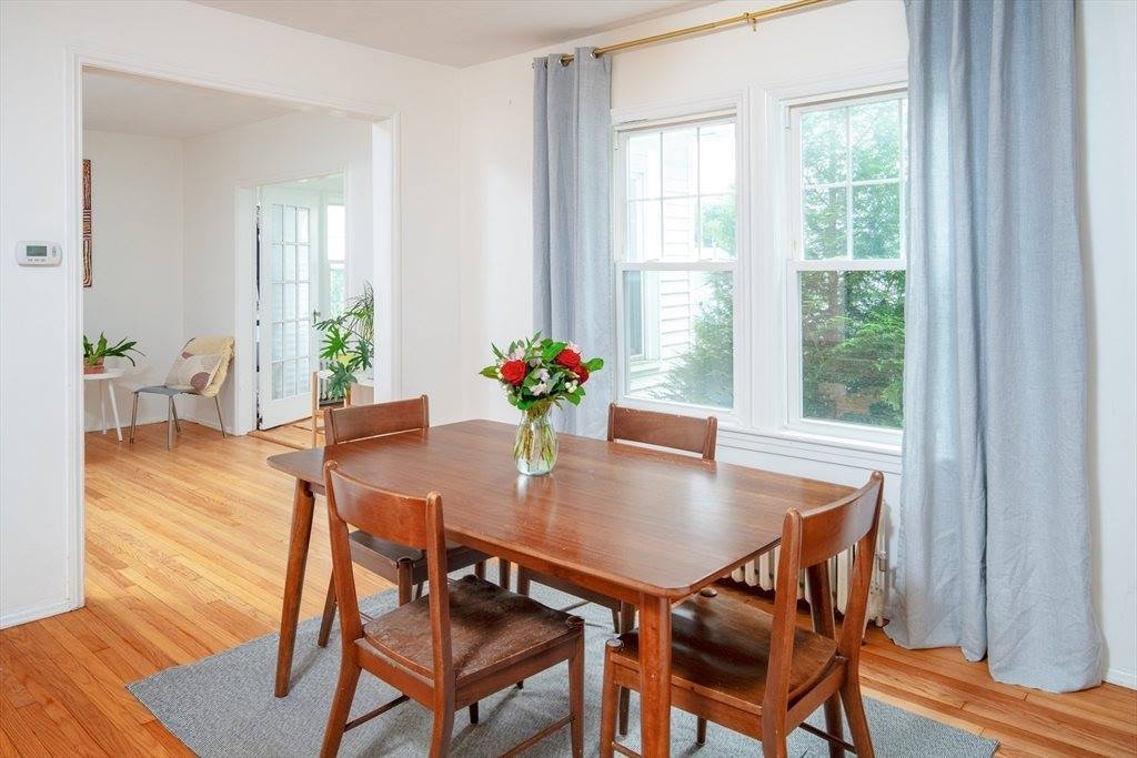 48 Burncoat Ter, Worcester, MA 01605