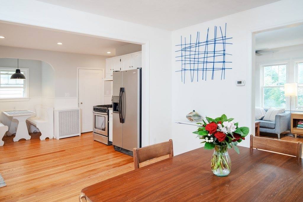 48 Burncoat Ter, Worcester, MA 01605