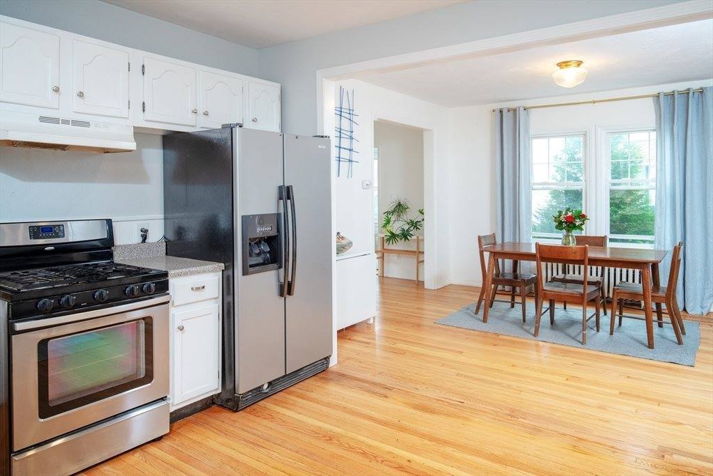 48 Burncoat Ter, Worcester, MA 01605