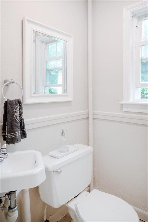 48 Burncoat Ter, Worcester, MA 01605