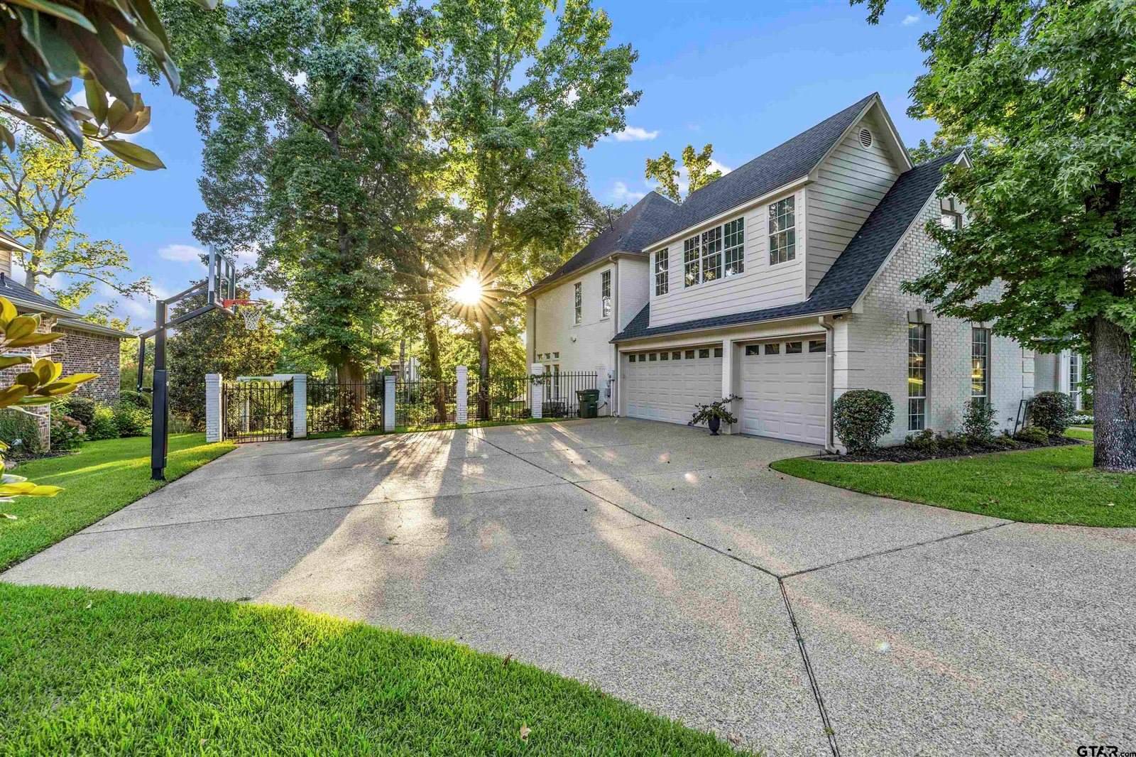 6805 La Costa Dr, Tyler, TX 75703