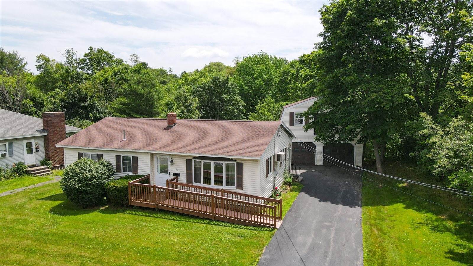 256 Parkway South, Brewer, ME 04412
