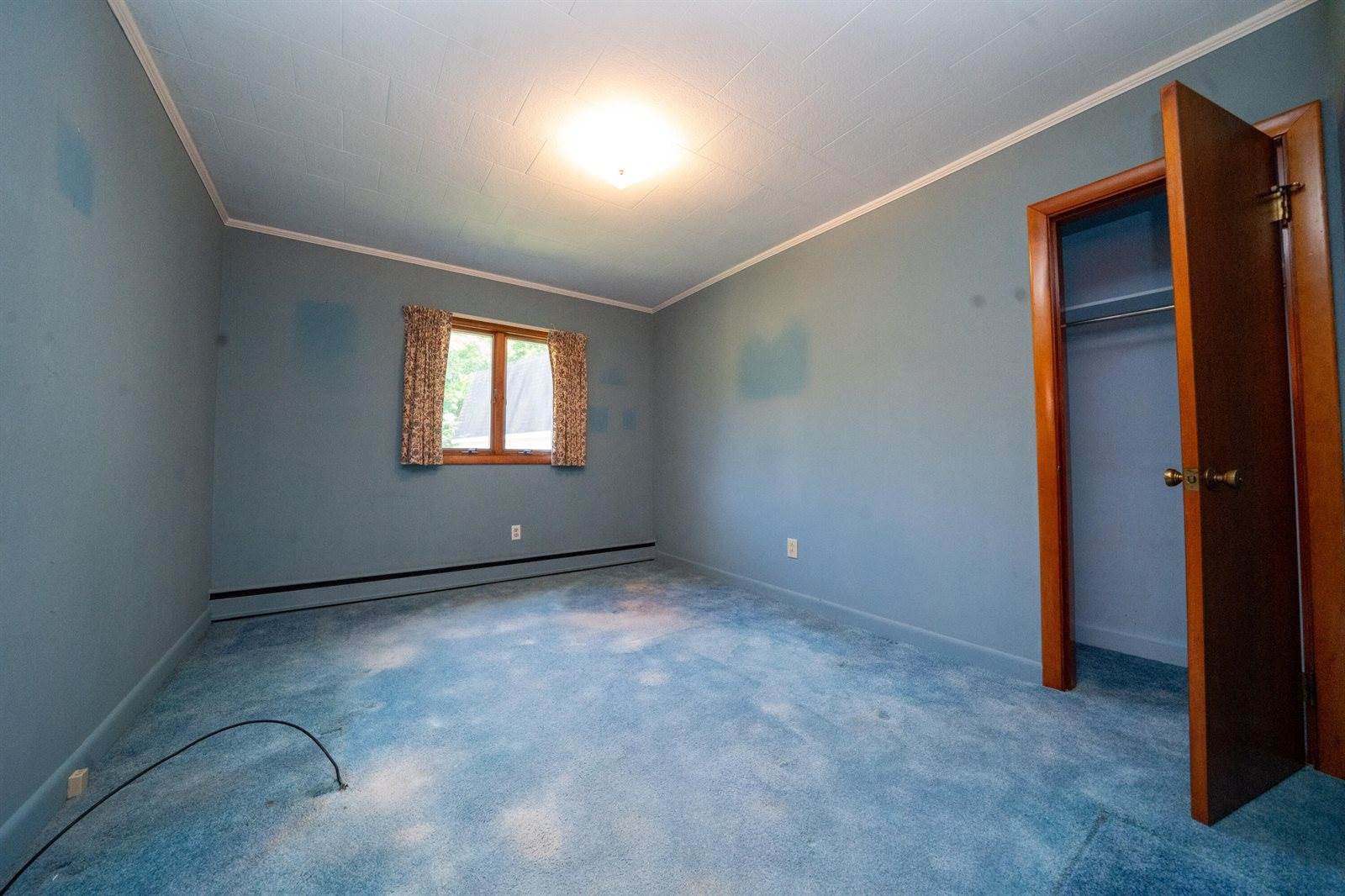 256 Parkway South, Brewer, ME 04412