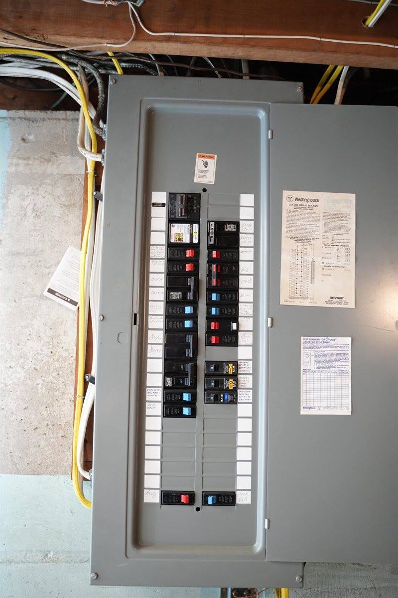 256 Parkway South, Brewer, ME 04412