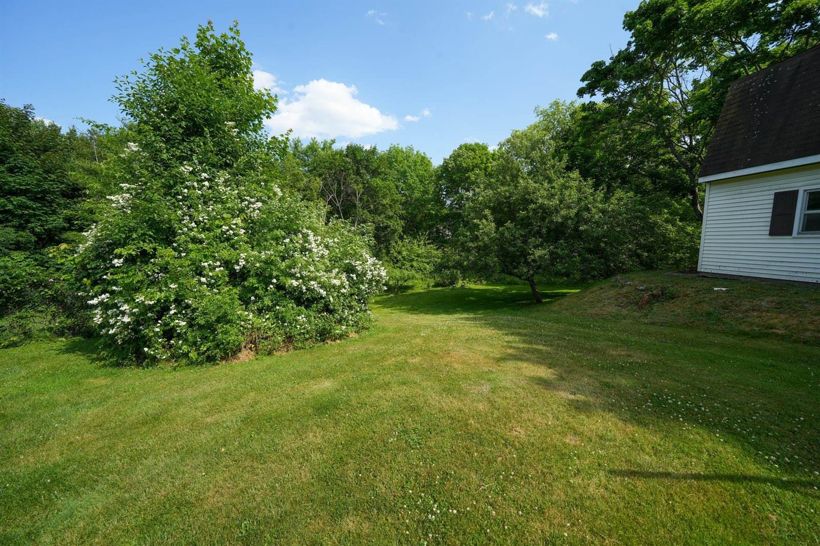 256 Parkway South, Brewer, ME 04412