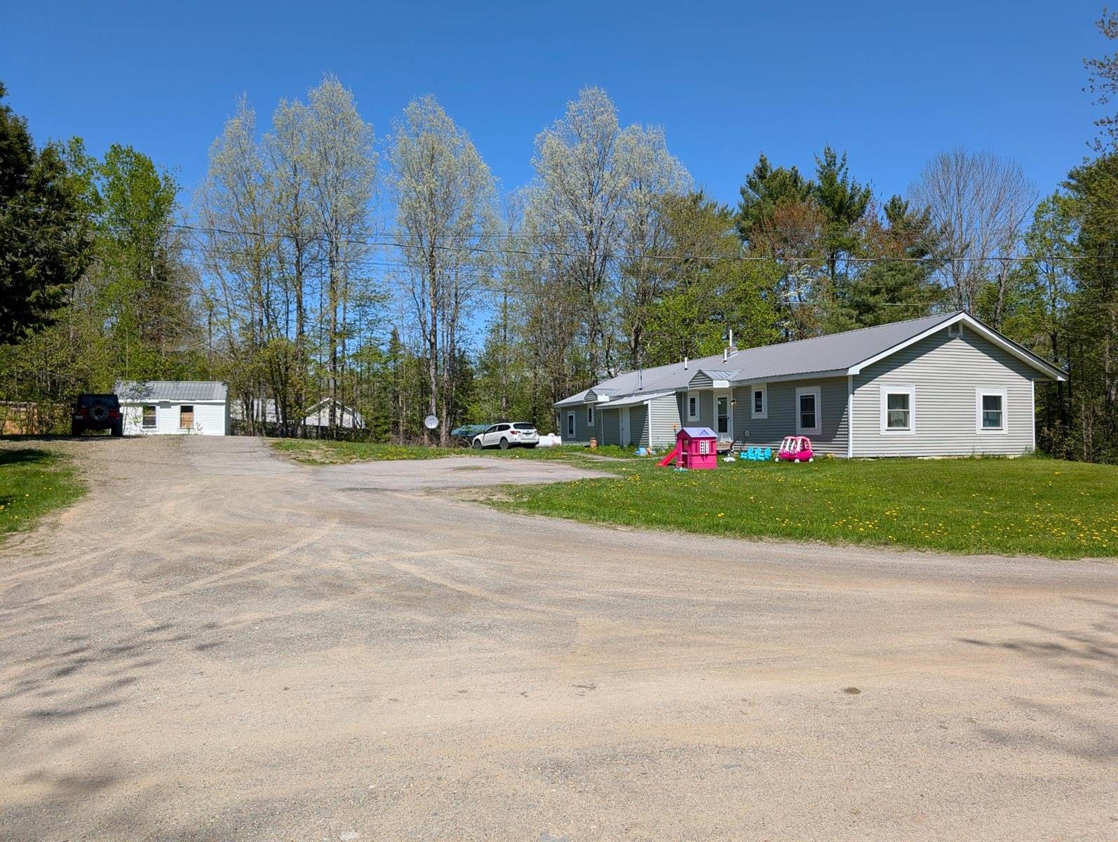 46 Boston Road, Winterport, ME 04496