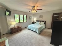 3715 35TH Street, Moline, IL 61265