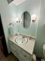 3715 35TH Street, Moline, IL 61265