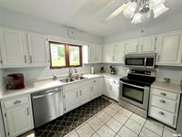 3715 35TH Street, Moline, IL 61265