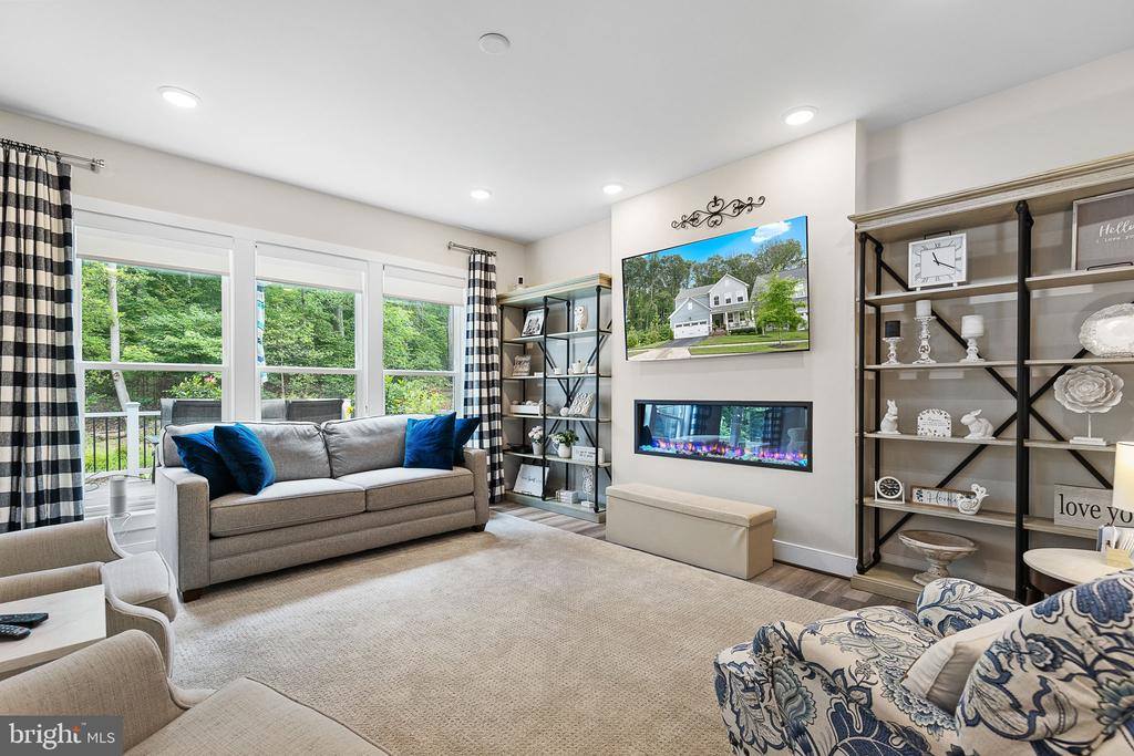 17703 White Campion Way, Dumfries, VA 22026