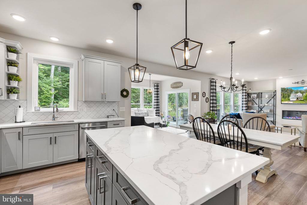 17703 White Campion Way, Dumfries, VA 22026