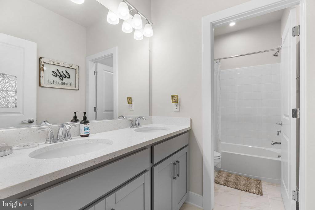 17703 White Campion Way, Dumfries, VA 22026