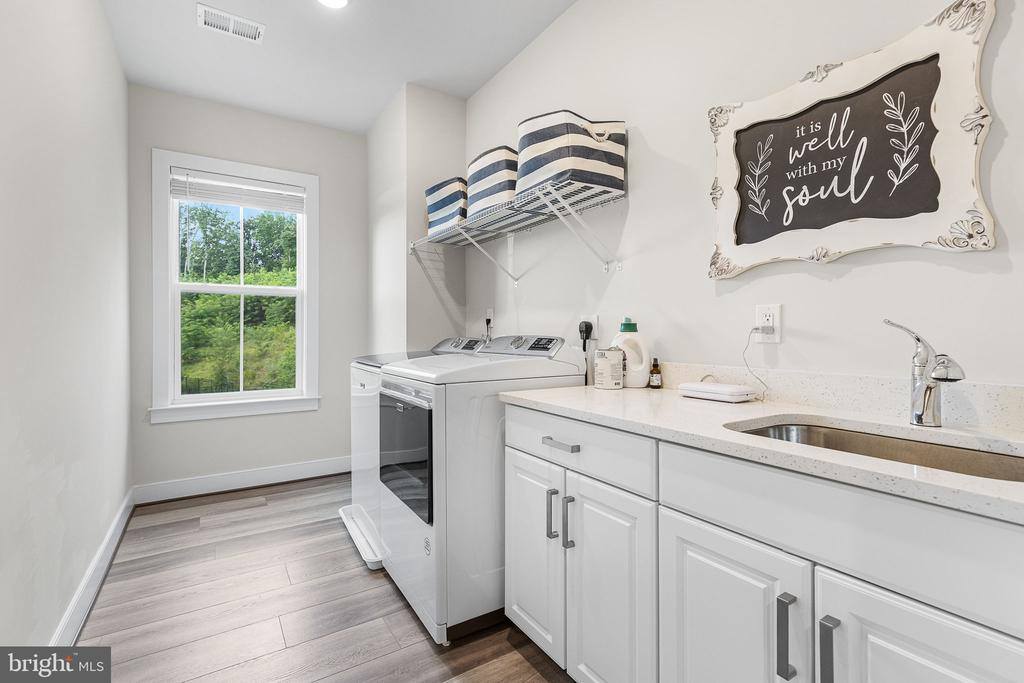 17703 White Campion Way, Dumfries, VA 22026