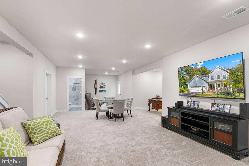 17703 White Campion Way, Dumfries, VA 22026