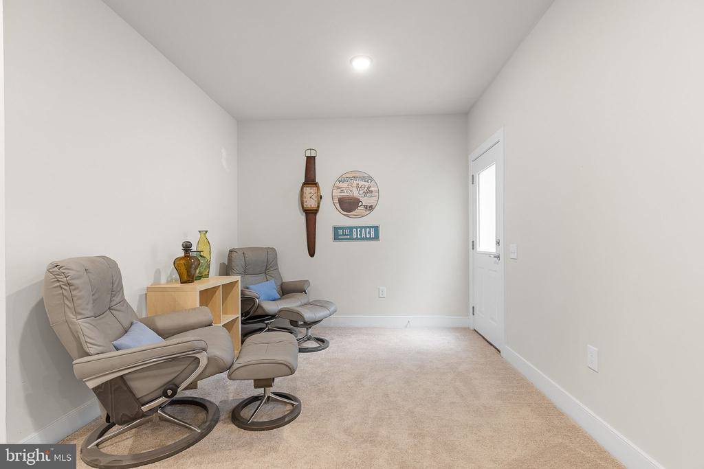 17703 White Campion Way, Dumfries, VA 22026