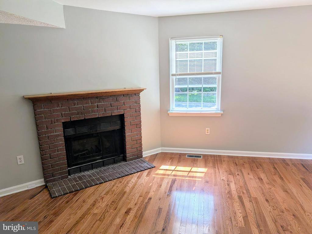 15369 Hearthstone Terrace, Woodbridge, VA 22191