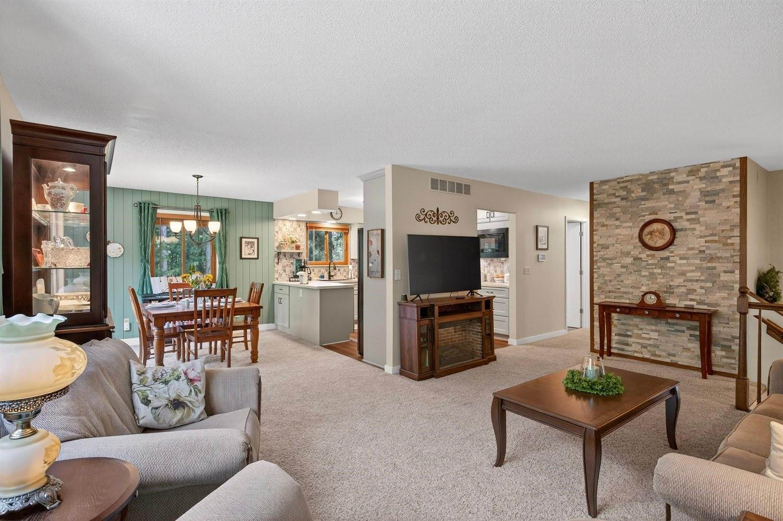 6131 Arbutus Drive, Wisconsin Rapids, WI 54494