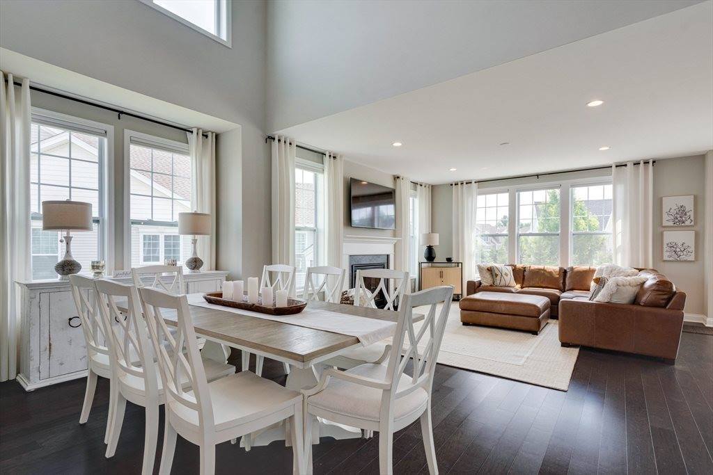 10 Lansing Way, Millis, MA 02054