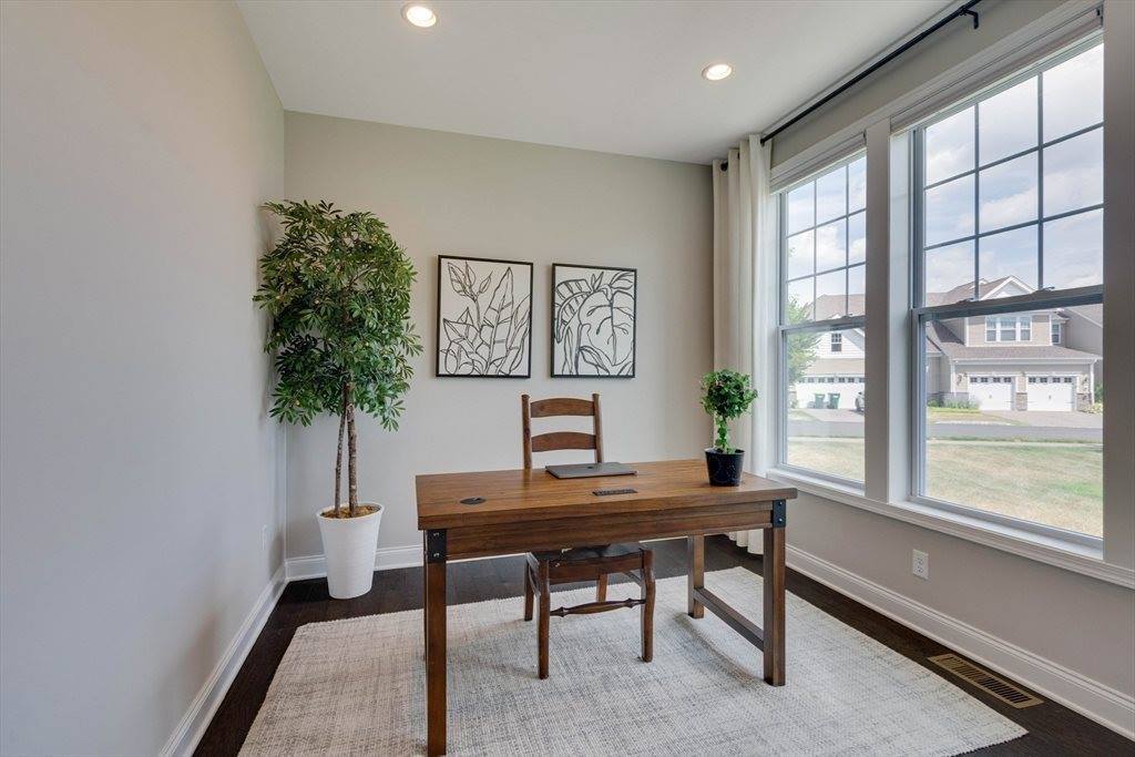 10 Lansing Way, Millis, MA 02054