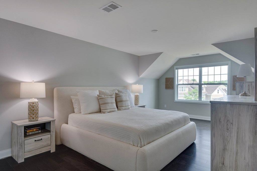 10 Lansing Way, Millis, MA 02054