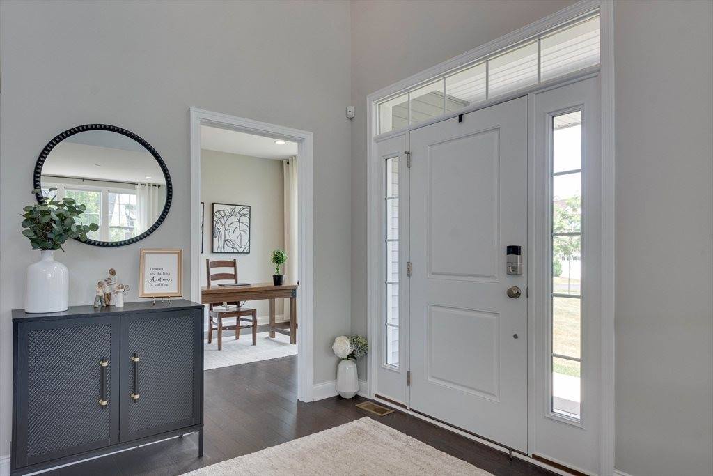 10 Lansing Way, Millis, MA 02054