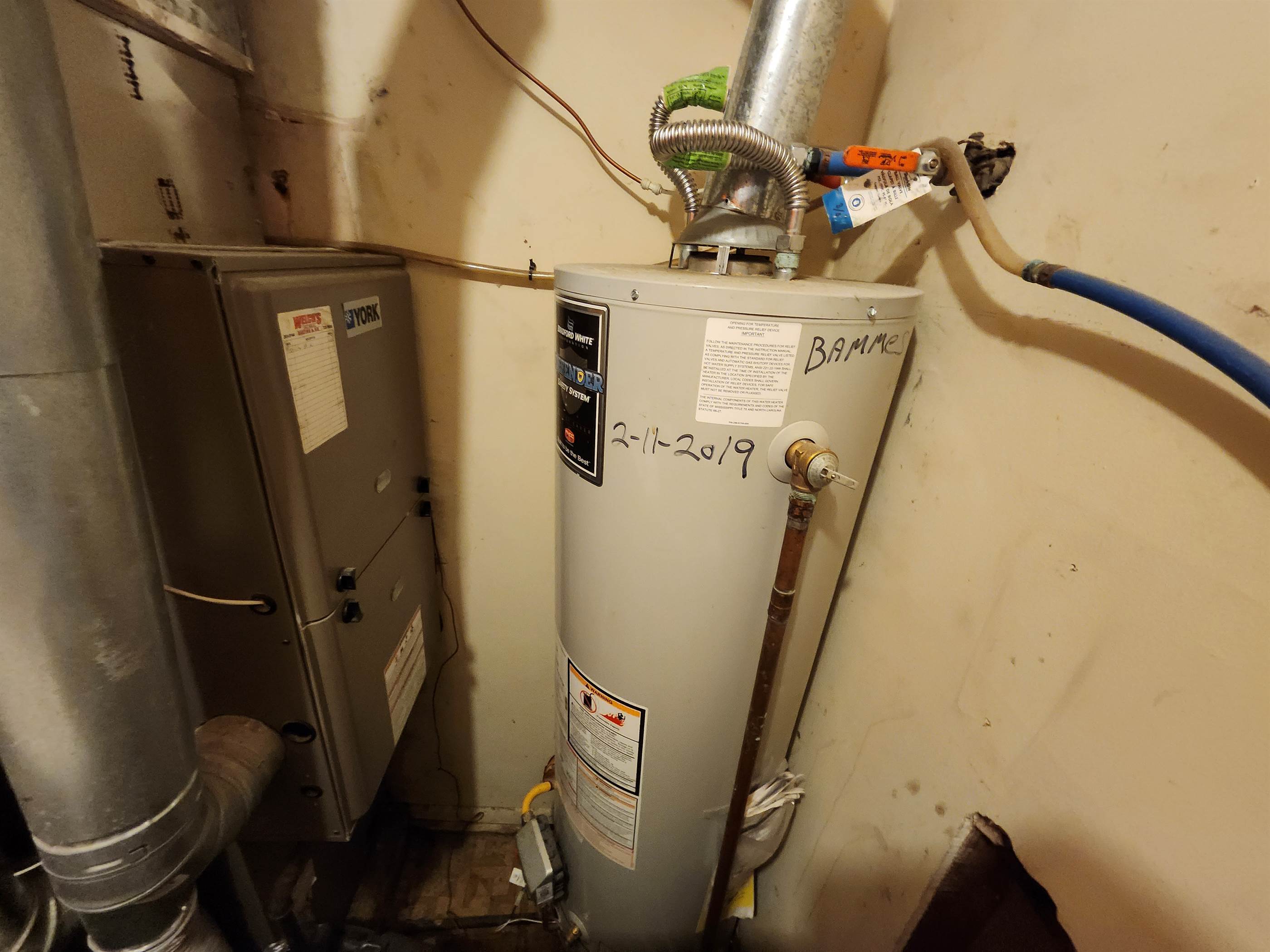 717 W 4th St, Haysville, KS 67060