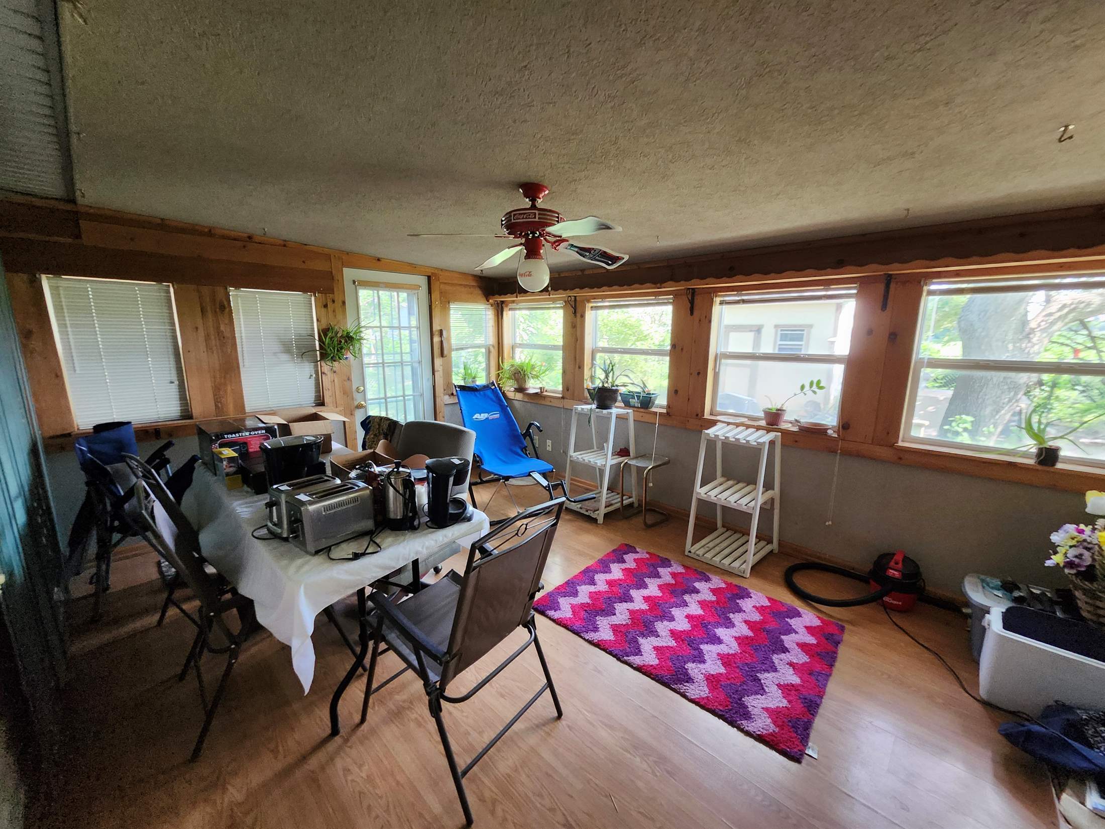 717 W 4th St, Haysville, KS 67060