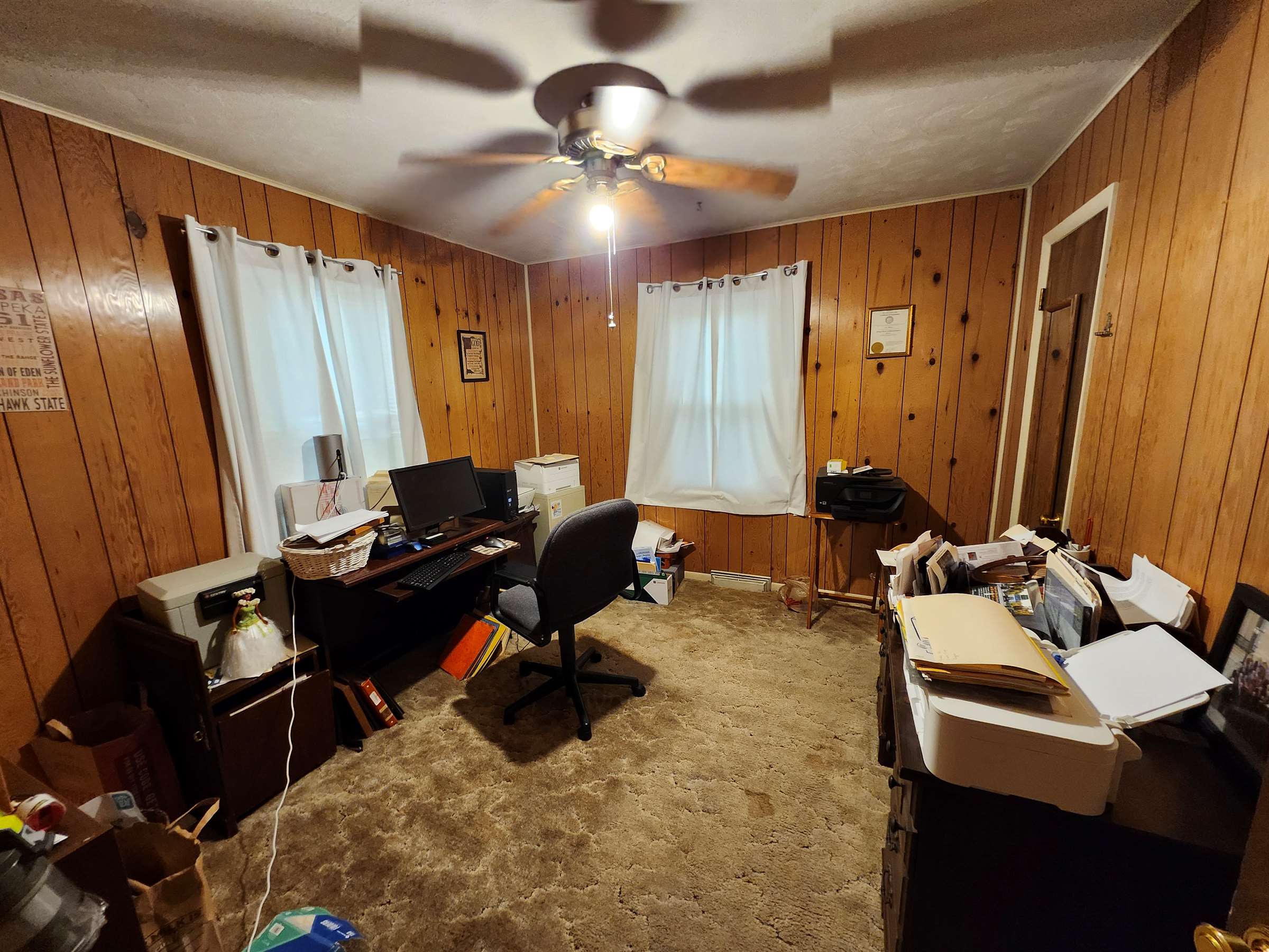 717 W 4th St, Haysville, KS 67060