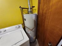 145 Stewart Ave, Haysville, KS 67060