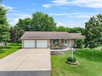 5742 Clark Street, Auburndale, WI 54412