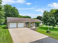 5742 Clark Street, Auburndale, WI 54412