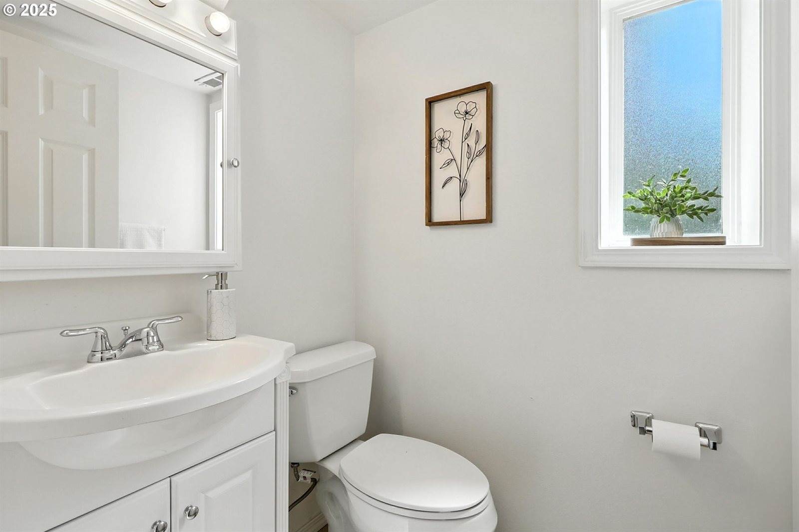 15025 NW Oak Hills Dr, Beaverton, OR 97006