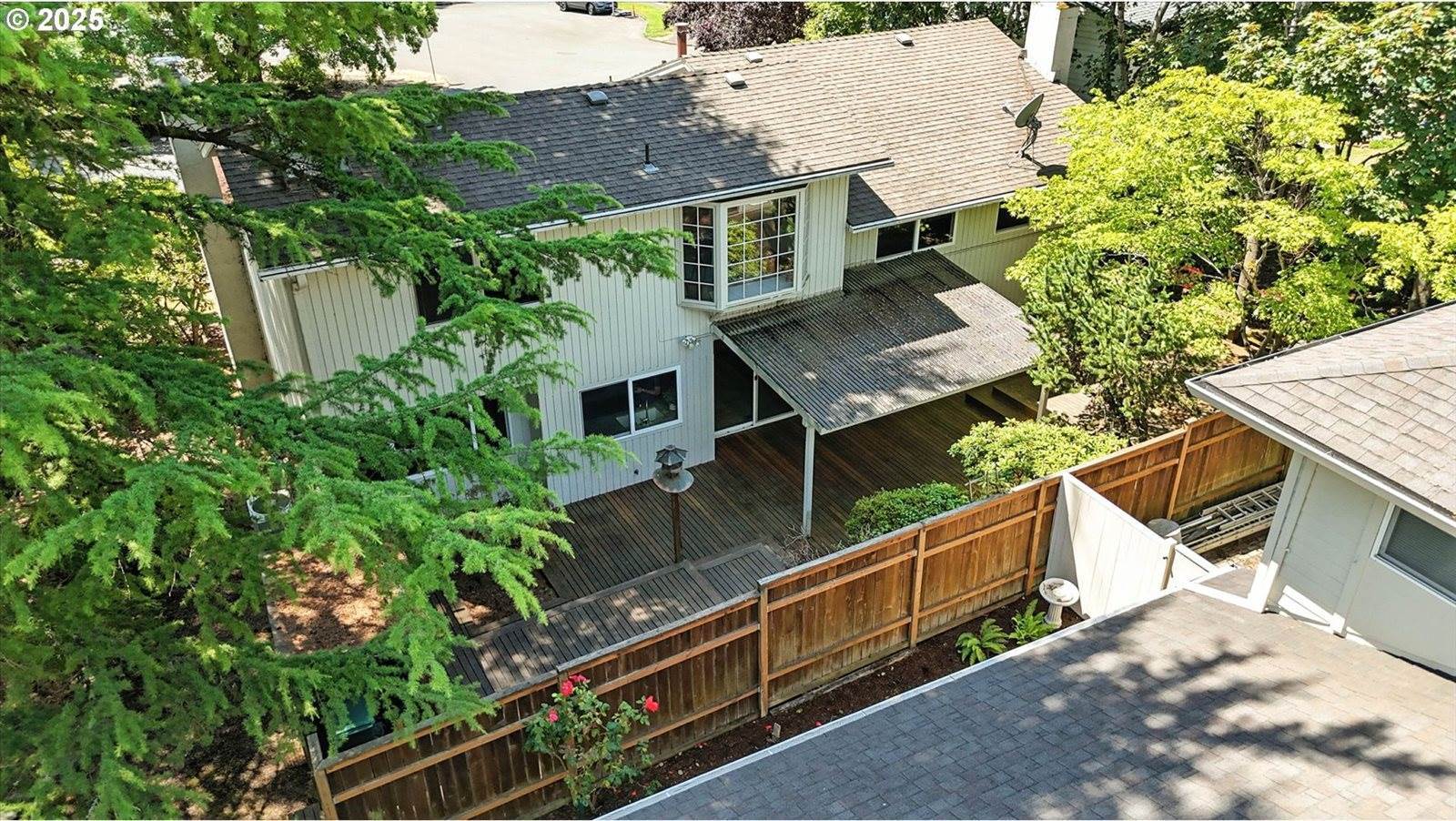 15025 NW Oak Hills Dr, Beaverton, OR 97006