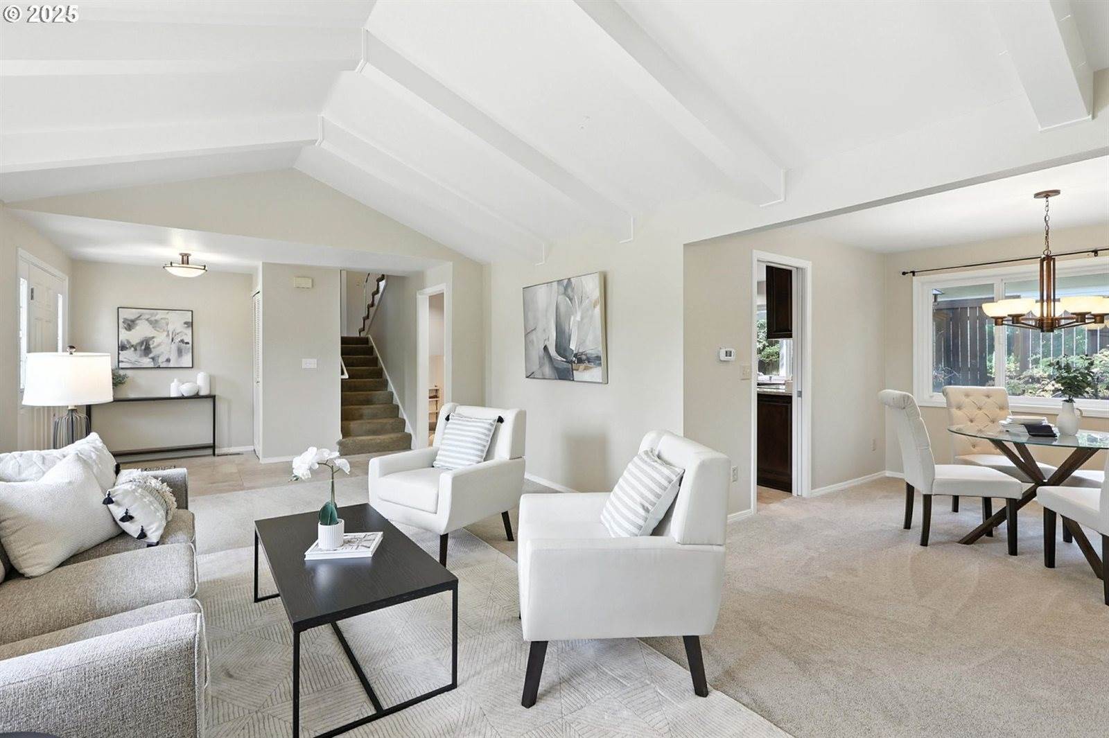 15025 NW Oak Hills Dr, Beaverton, OR 97006