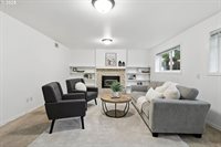 15025 NW Oak Hills Dr, Beaverton, OR 97006