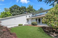 15025 NW Oak Hills Dr, Beaverton, OR 97006