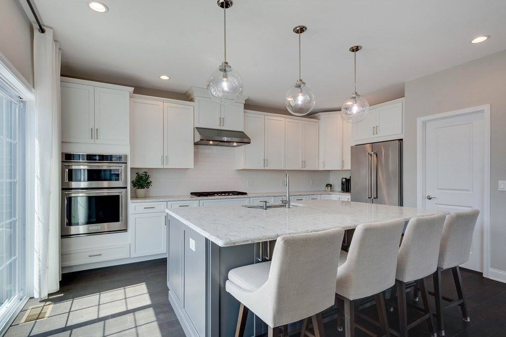 10 Lansing Way, Millis, MA 02054