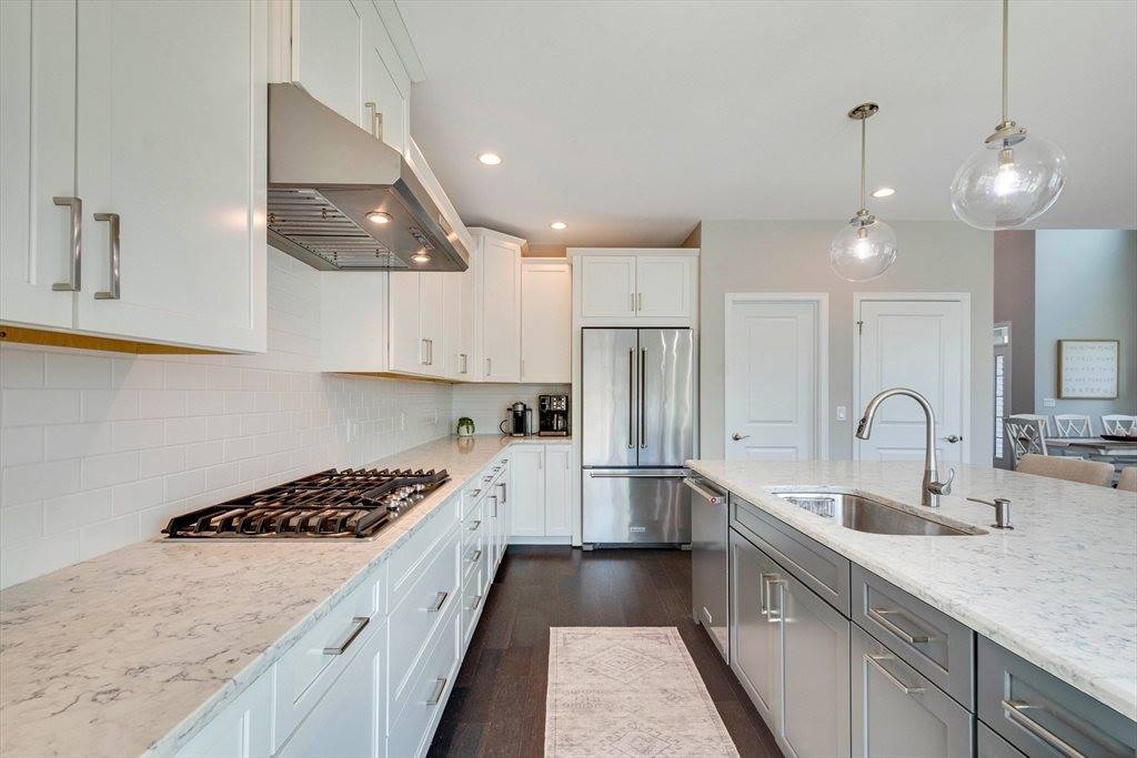 10 Lansing Way, Millis, MA 02054