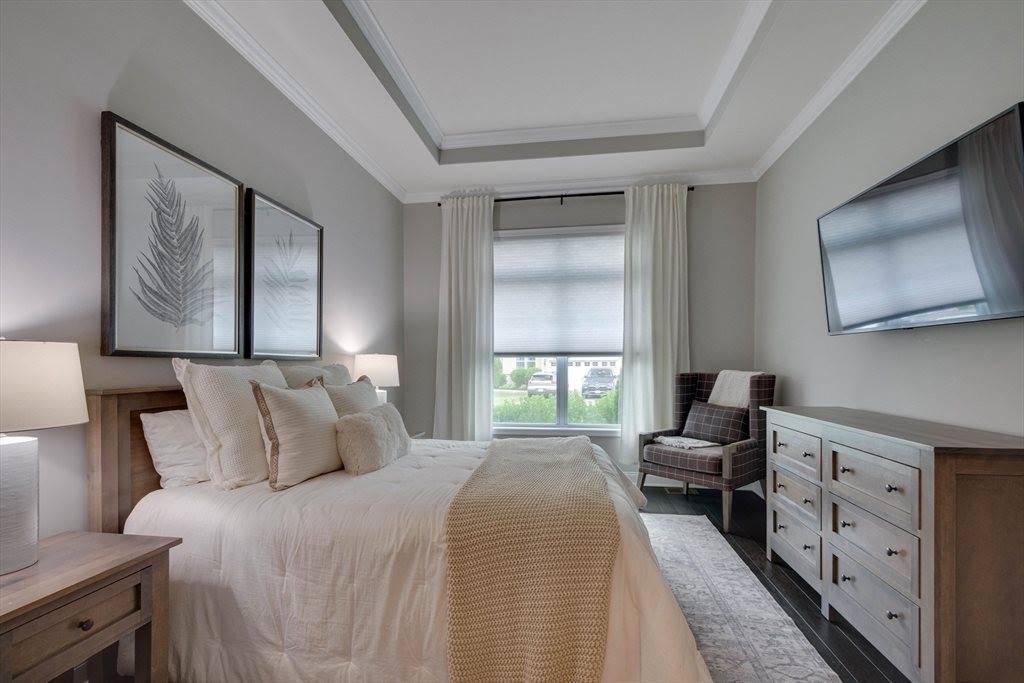 10 Lansing Way, Millis, MA 02054