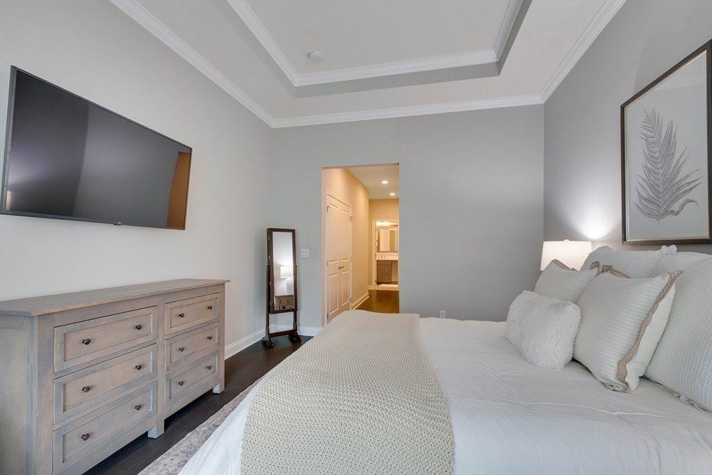 10 Lansing Way, Millis, MA 02054