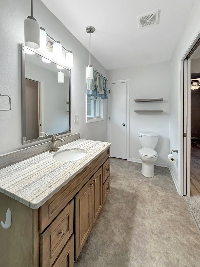 701 East Soper Street, Winnebago, IL 61088